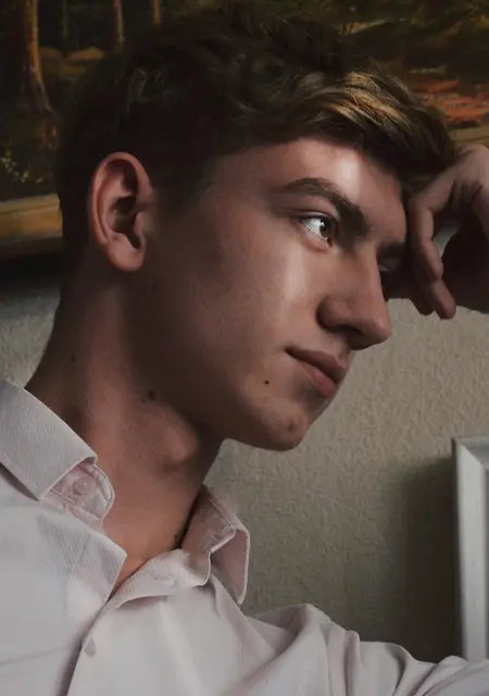 Я Пряник, 24, из Москвы, ищу знакомство для открытые отношения