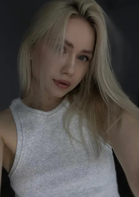 Я Лина, 22, знакомлюсь для вирта в Набережных Челнах