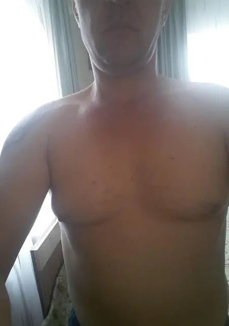 Игорь из Ессентуков, ищу на сайте знакомства на одну ночь