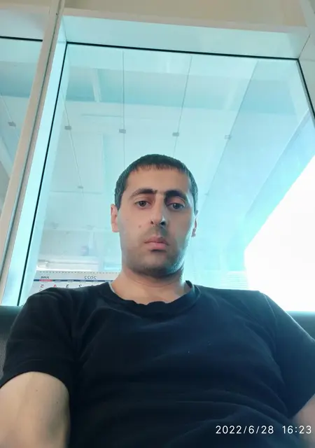 Я Gagik Gevorgyan, 41, из Якутска, ищу знакомства на одну ночь