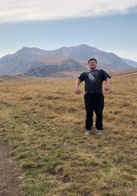 Влад из Железнодорожного, ищу на сайте знакомства на одну ночь