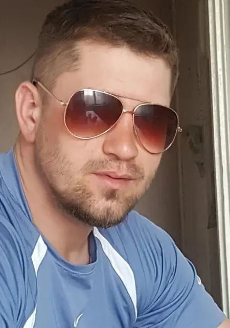 Я Стас, 32, знакомлюсь без обязательств в Каменске-Уральском