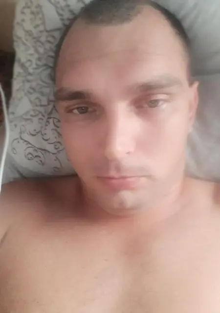 Руслан из Геленджика, ищу на сайте постоянные отношения