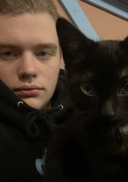 Максим из Санкт-Петербурга, ищу на сайте знакомства на одну ночь