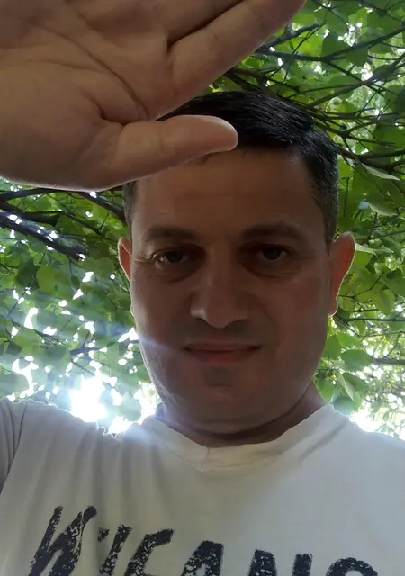 Я Роман, 45, из Ставрополя, ищу знакомства на одну ночь