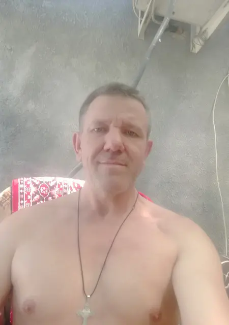 Пётр из Таганрога, мне 57, познакомлюсь для приятного времяпровождения