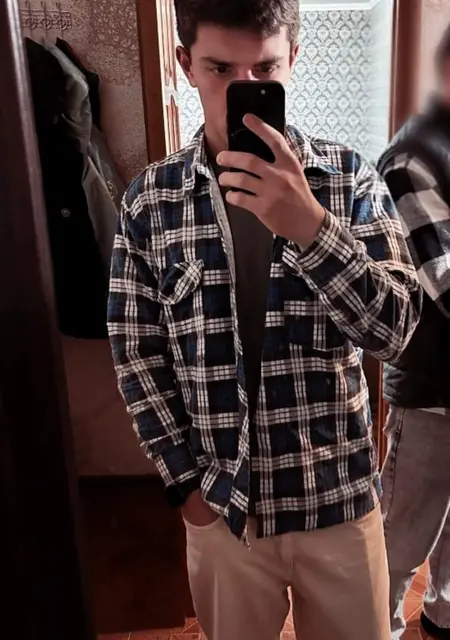 Руслан из Лисок, мне 22, познакомлюсь без обязательств