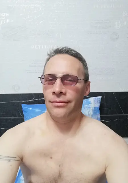 Андрей из Ульяновска, ищу на сайте знакомства на одну ночь