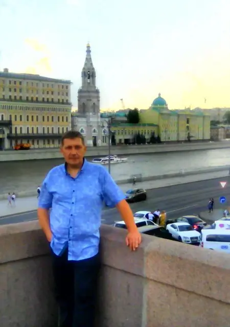 Александр из Брянска, мне 51, познакомлюсь на одну ночь