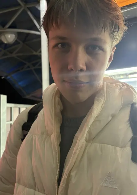 Руслан из Курска, мне 19, познакомлюсь для вирта