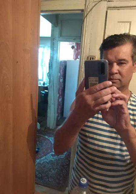 Я Олег, 52, знакомлюсь для приятного времяпровождения в Альметьевске