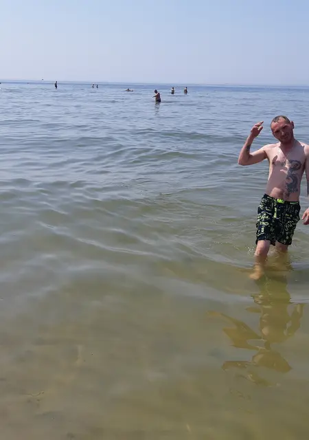 Я Андрей, 25, знакомлюсь на одну ночь в Янтарном