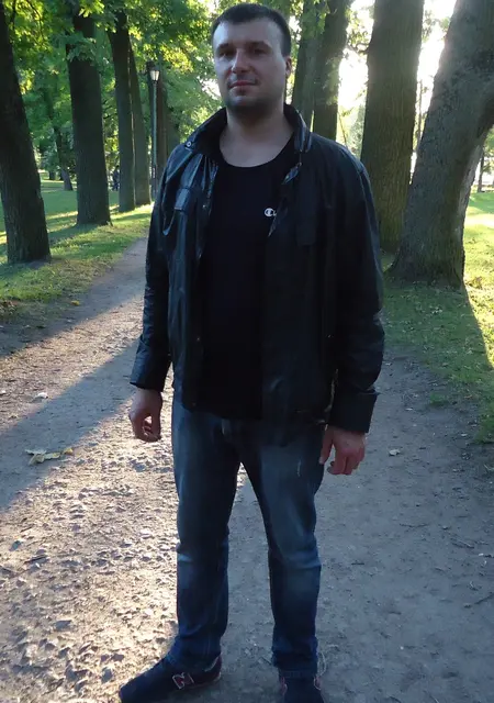 Я Яков, 41, знакомлюсь без обязательств в Гатчине