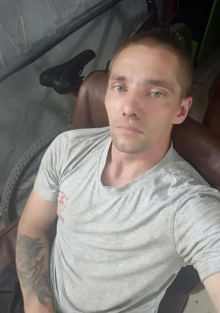 Александр из Тамбова, мне 33, познакомлюсь на одну ночь