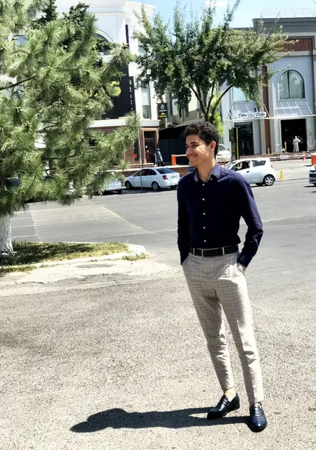 Я Abdurazzoq, 25, знакомлюсь без обязательств в Ташкенте