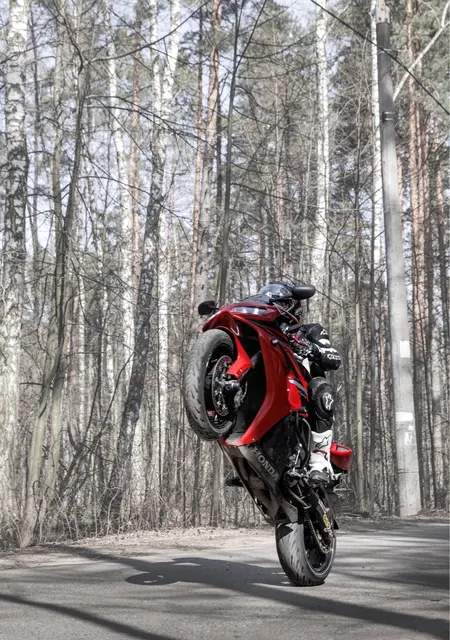 Андрей из Абакана, мне 29, познакомлюсь на одну ночь