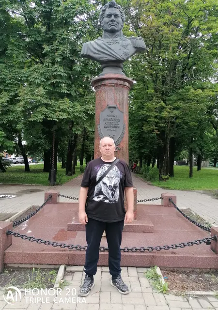 Я Сергей, 44, из Пятигорска, ищу знакомства без обязательств