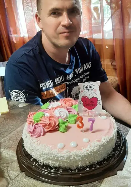 Я Дима, 40, знакомлюсь без обязательств в Казани