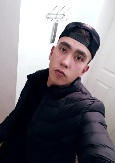 Максим из Ульяновска, мне 27, познакомлюсь без обязательств