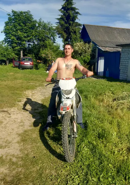 Я Дмитрий, 35, знакомлюсь на одну ночь в Коврове