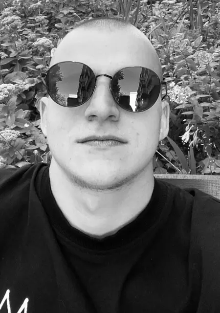 Иван из Чернигова, ищу на сайте знакомства без обязательств