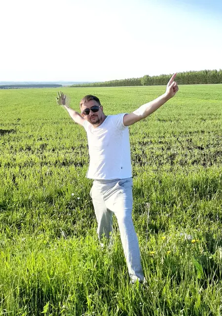 Я Влад, 46, из Чебоксар, ищу знакомства без обязательств