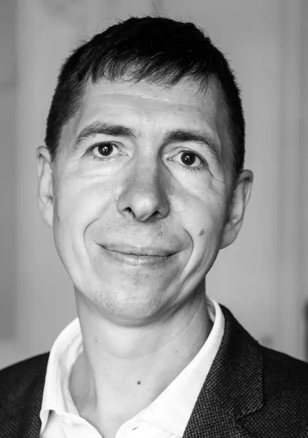 Я Михаил, 51, из Пензы, ищу знакомства на одну ночь