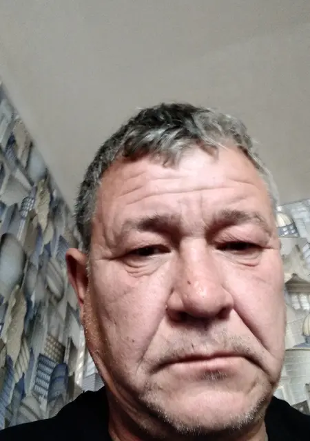 Миша из Омска, мне 52, познакомлюсь без обязательств