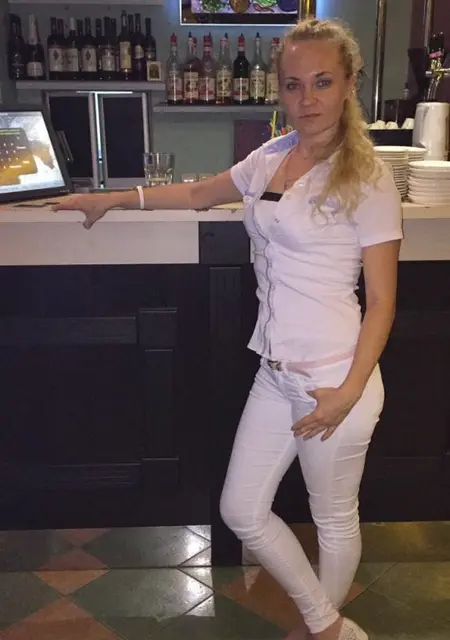 Анютка из Сочи, ищу на сайте знакомства без обязательств