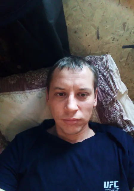 Danis из Октябрьского, мне 37, познакомлюсь для общения