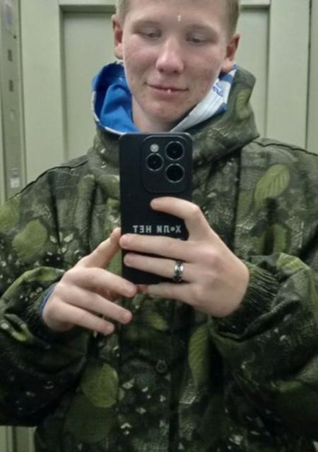 Константин из Санкт-Петербурга, мне 18, познакомлюсь для постоянных отношений