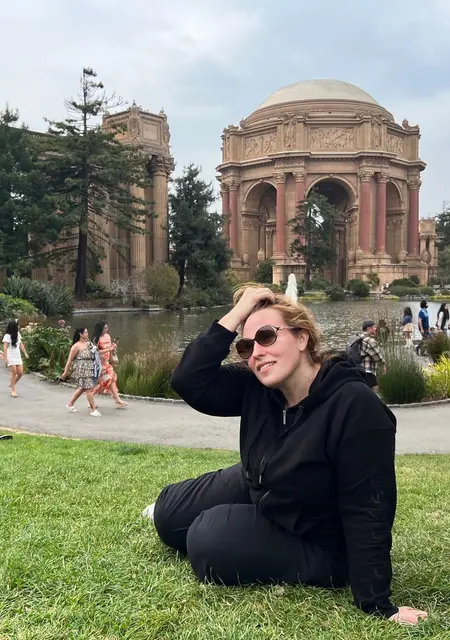 Я Лена, 41, из Санкт-Петербурга, ищу знакомства без обязательств