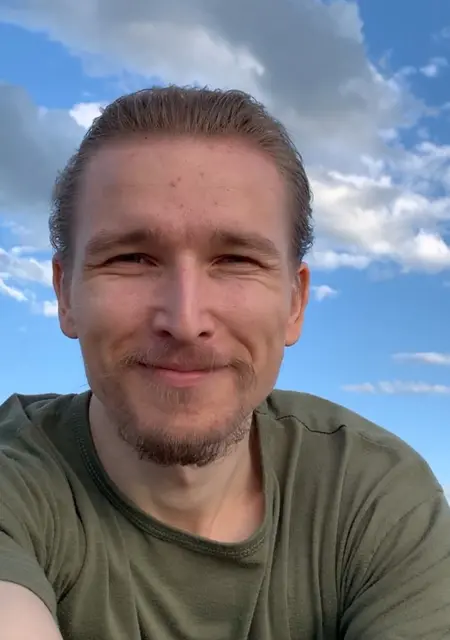 Дмитрий из Корочи, мне 31, познакомлюсь для приятного времяпровождения