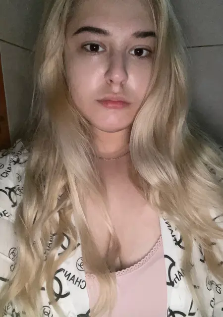 Лолита из Оренбурга, ищу на сайте постоянные отношения