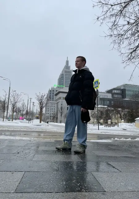 Я Вадим, 19, из Сочи, ищу знакомства без обязательств