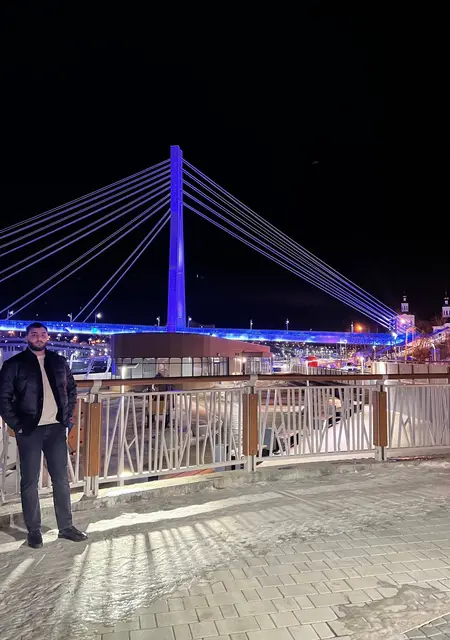 Вусал из Тюмени, мне 28, познакомлюсь для открытые отношения