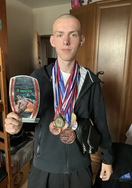 Никита из Калининграда, мне 19, познакомлюсь на одну ночь