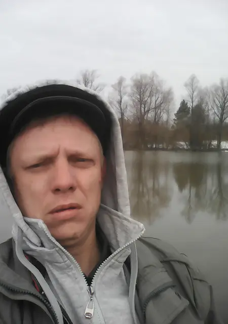 Алексей из Северска, мне 41, познакомлюсь без обязательств