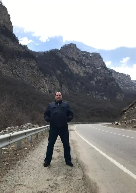 Я Vladimir, 44, из Махачкалы, ищу знакомства на одну ночь