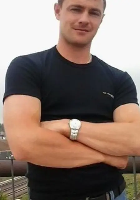 Александр из Сургута, мне 46, познакомлюсь для вирта