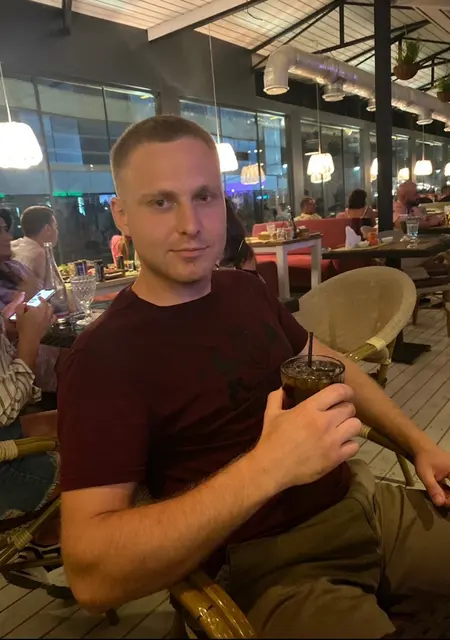 Я Александр, 30, знакомлюсь без обязательств в Новочеркасске