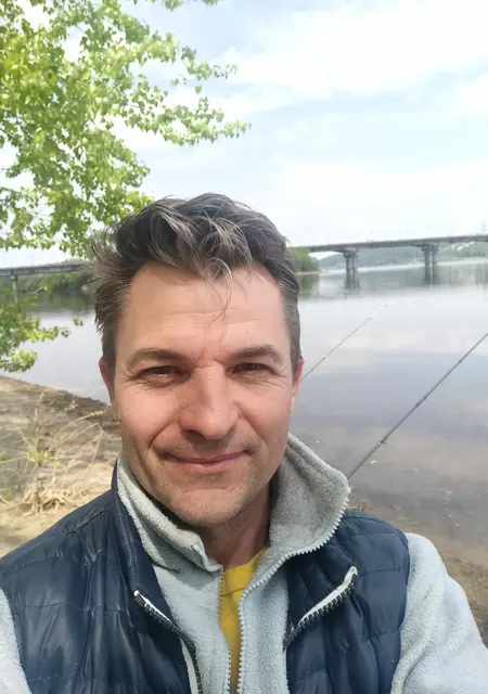 Я Владимир, 43, из Киева, ищу знакомства без обязательств
