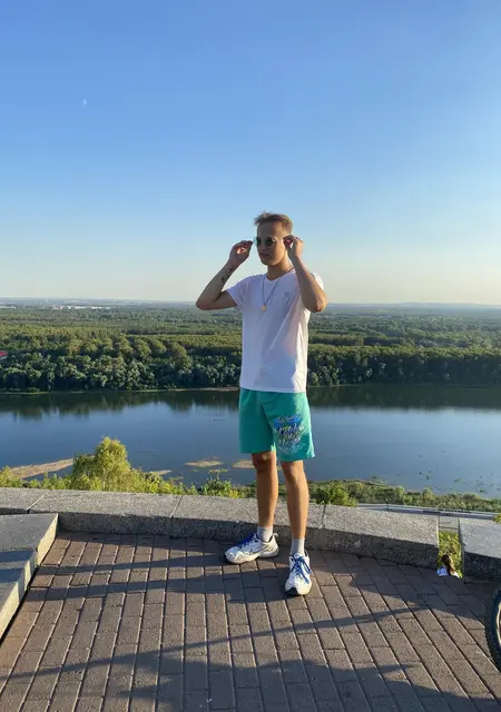 Сеня из Уфы, ищу на сайте знакомства на одну ночь