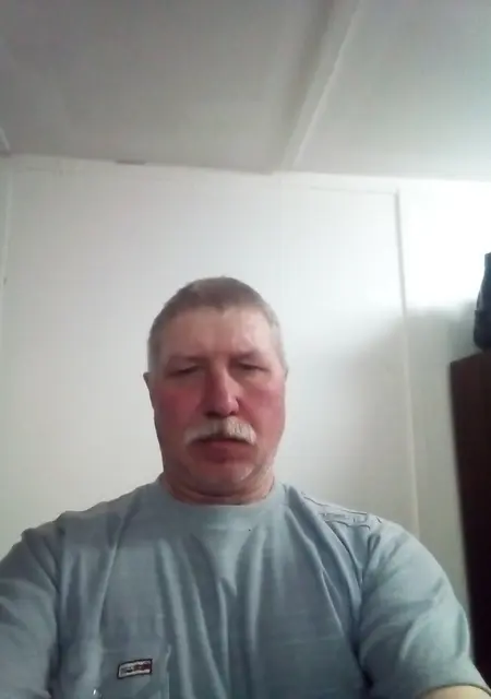 Макс из Нового Уренгоя, ищу на сайте знакомства без обязательств