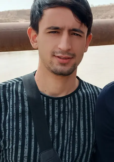 Роман из Саратова, мне 25, познакомлюсь без обязательств