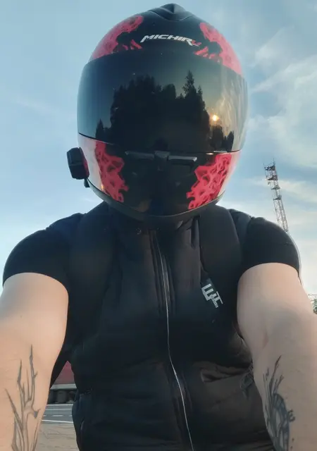 Leonid из Великого Новгорода, мне 27, познакомлюсь для общения