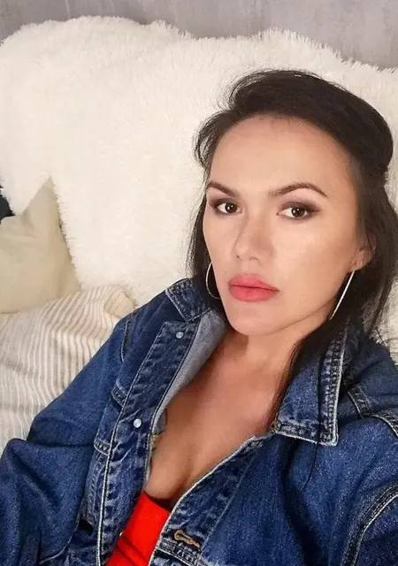 Я Альбина, 33, из Севастополя, ищу знакомство для приятного времяпровождения