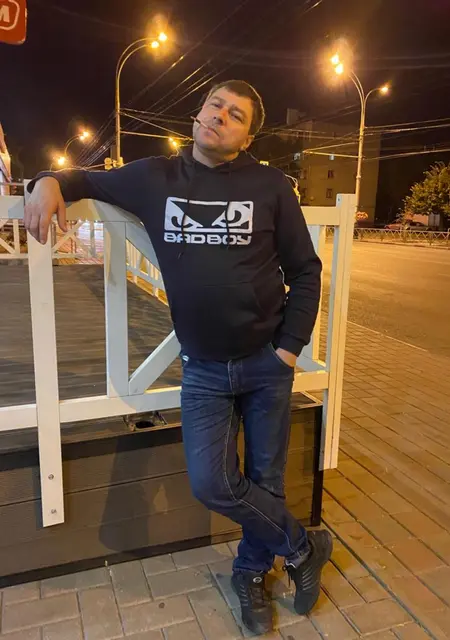 Я Гость-, 44, из Коврова, ищу знакомство для общения