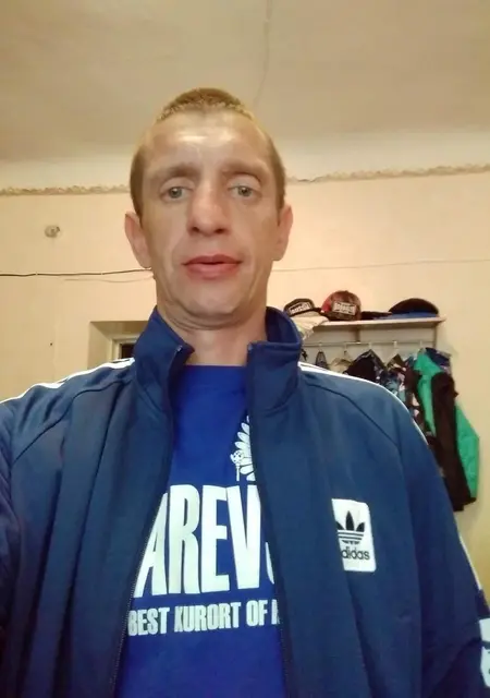 Я Дмитрий, 49, знакомлюсь без обязательств в Челябинске