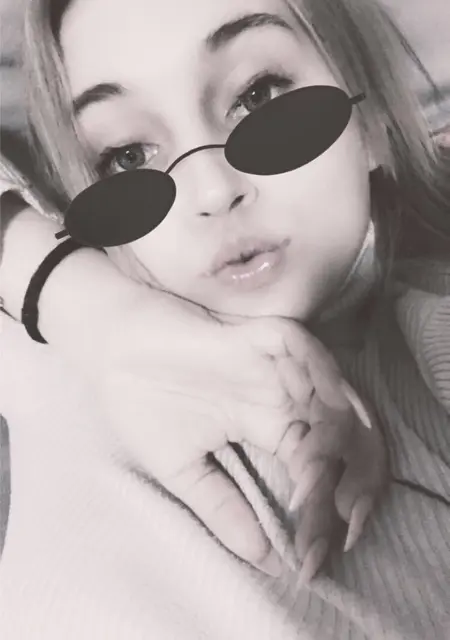 Я Дарья, 21, из Калуги, ищу знакомство для приятного времяпровождения